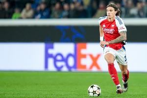 记者：米兰将与阿森纳谈签卡拉菲奥里、津琴科，预计需6000万欧