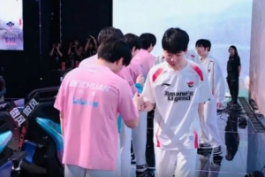 我见过这场面？ON看到Tabe激动的从后台跑出来没崩住笑了出来