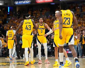 苏群：步行者团队很厉害 但还是缺个最后能单打的人