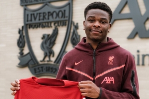 罗马诺：利物浦即将与其青年队中的西班牙中卫拉齐续约4年