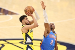 关键时刻掉链子！步行者全场三分36中11占绝对优势 但末节8中0