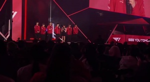 多兰狂喜！Faker：选英雄时Doran一直在旁边鼓励 他的一些建议是非常重要的