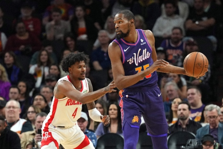 7换1？美媒提议：火箭拿下杜兰特 送出格林+谢泼德+伊森+2首轮等