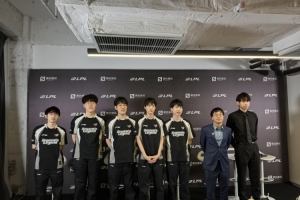 AL赛后群访 Tabe教练：我觉得我们今天打出来的内容就配这个冠军