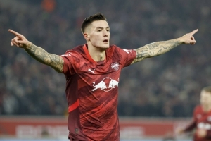 邮报：塞斯科是阿森纳头号目标，同时关注小蜘蛛 伊萨克 沃特金斯