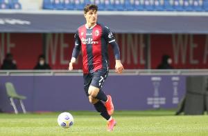 记者：穆里尼奥有意引进奥尔索里尼，但遭到博洛尼亚和球员拒绝