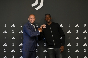 官方：尤文图斯青年队签下18岁比利时中卫马基奥博