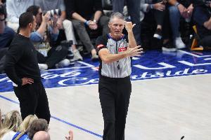 名嘴谈G4吹罚：简直太糟糕了 福斯特的执裁真是一塌糊涂