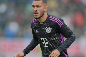 图片报：克洛泽执教的纽伦堡有意租借拜仁年轻中场球员小伊布