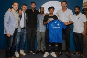 罗马诺：卡多索-瓦雷拉与萨格勒布续约至2028年，巴萨想明年签他