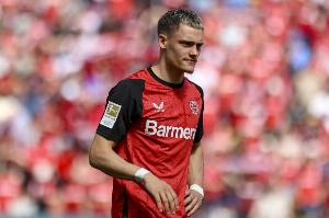 记者：维尔茨今天前往利物浦完成交易，总价1.16亿镑周五体检