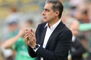 对手主帅：我们用巴黎的方式击败了巴黎，他们这样踢能赢我们也行