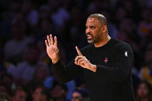 续约休城！乌度卡率领火箭共取得93胜71负 今年率队排西部第二