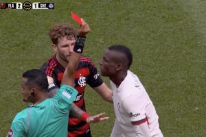 杰克逊就染红致歉：想对俱乐部和球迷说声对不起，这不是故意的