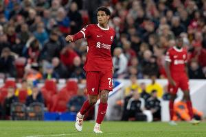 记者：药厂正与利物浦敲定宽萨转会细节，协议中将包含回购条款