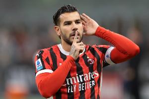 记者：特奥已接受利雅得新月的报价，预计转会费2500万到3000万欧