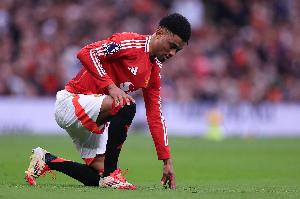 萨哈：阿玛德和B费绝不该离队 有些球员没能力还要求多多该闭嘴了