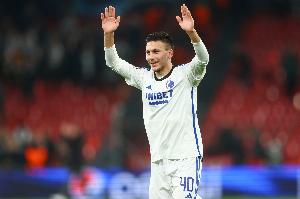 每体：当巴德吉接近伤愈时，德科在马德里与他的经纪人进行了会面