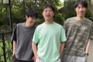 EDG发布整活视频：当面一套背后一套，你卖被套捏？