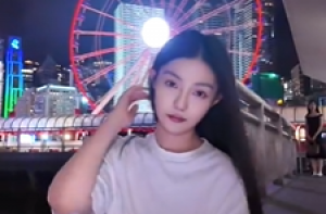 她不一样！《情感反诈模拟器》演员刘梦茹更新视频：白色T恤焊在身上的欣欣