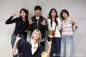 DK分享Lucid节目花絮照片：刚刚get到了LOL校园的新生们