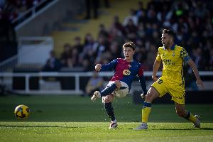 罗马诺：马洛卡正与巴萨商谈托雷转会，协议中将加入回购条款