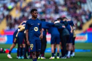 罗马诺：与巴萨完成相关文件签署后，法蒂将于周五接受摩纳哥体检