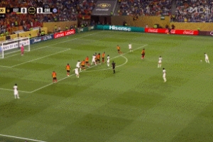 冒充职业球员突尼斯希望门将单场贡献目送+黄油手+扑救撞门柱