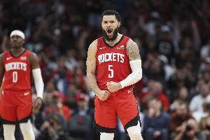 火箭拒绝4490万球队选项Shams：范弗里特2年5000万美元留火箭