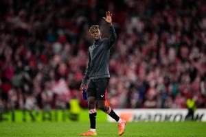 德拉富恩特：尼科入选国家队才是我关心的，但转会签约应遵守规则