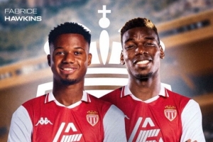 真博格“8”！记者：博格巴身穿摩纳哥8号球衣 可1100万买断法蒂