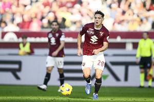 意媒：里奇愿提前结束假期接受米兰体检，都灵希望周一前完成交易