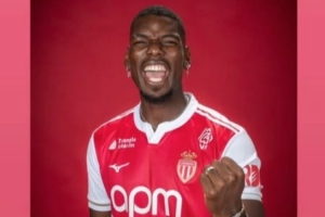 曼联老队友！43岁伊布发文祝贺博格巴回归赛场：为你感到开心