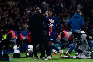 法媒：登贝莱今晚将替补待命，巴黎队内都调侃他是金球奖得主