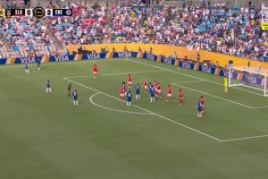 世界波！里斯-詹姆斯小角度任意球直接破门，切尔西打破僵局