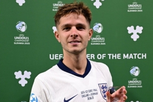 3-2击败德国夺冠！曼城小将麦卡蒂当选欧青赛决赛全场最佳球员