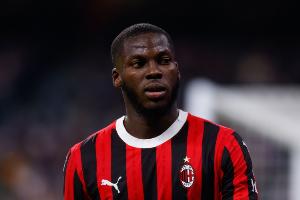 隆戈：塔雷将与穆萨进行会谈评估情况，预计球员仍将离队