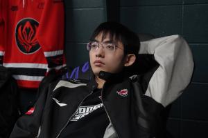 时隔1335天圣枪哥再在国际赛BO5中取胜！上一次为EDG在S赛夺冠！