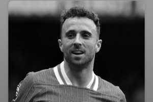 库尼亚社媒晒若塔黑白照哀悼其不幸离世：