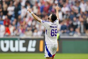 法媒：罗马、法兰克福、桑德兰等多队有意里昂前锋米卡乌塔泽