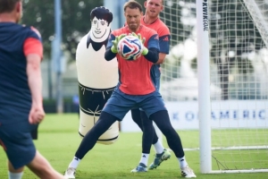 诺伊尔：巴黎面对我们不会感到开心，细节和避免失误将是关键