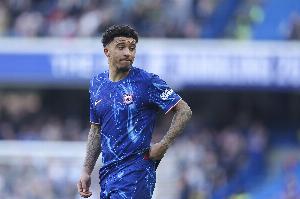 记者：尤文正为第二笔签约而努力，下周对桑乔、孔塞桑交易很重要