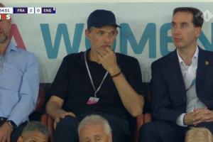 这也没法招啊英格兰男足主帅图赫尔现场观战英格兰女足欧洲杯