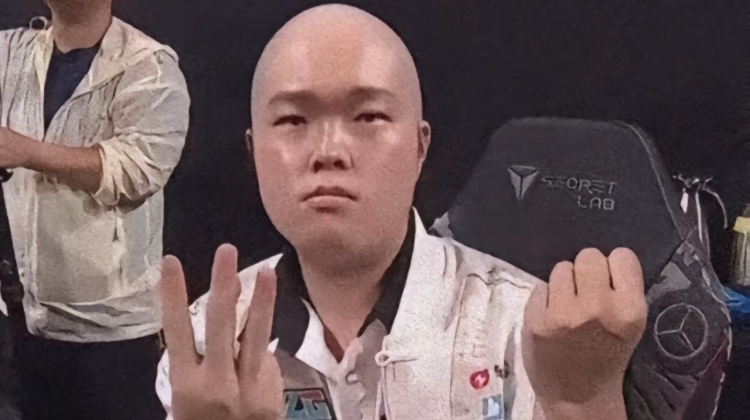 遭T1横扫后BLG.Bin抖音评论区沦陷：被P图成光头+3:0手势嘲讽
