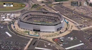 大圣依旧潇洒！贝尔现场观战巴黎vs皇马