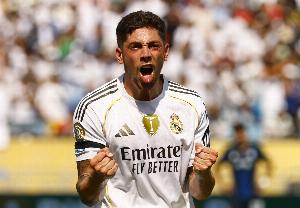 65场，巴尔韦德成为21世纪五大联赛单赛季出场次数最多的球员