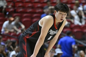 王猛：杨瀚森梦幻开局不在于数据而在于场上的自信 期待越来越好