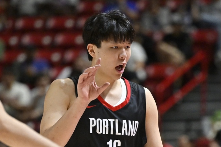 期待下半场杨瀚森半场出战14分钟 得8分2板2助2帽&正负值+14