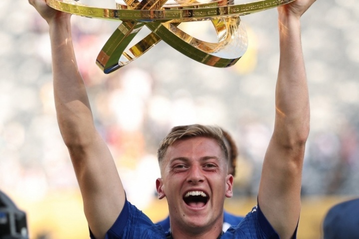 正确选择德拉普拒绝曼联、尤文等加盟切尔西，1个月拿世俱杯