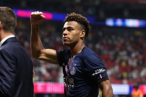 超越卡马文加！20岁1个月的杜埃成世俱杯决赛首发最年轻法国球员